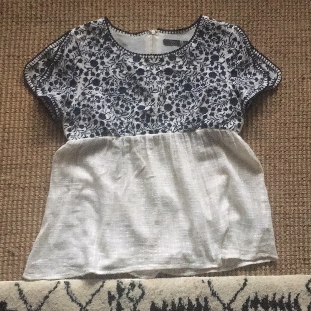 Thml embroidered split sleeve top